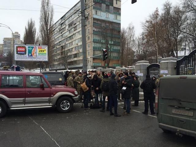 Бойцы "Айдара" под Минобороны протестуют против нового комбата (Фото)