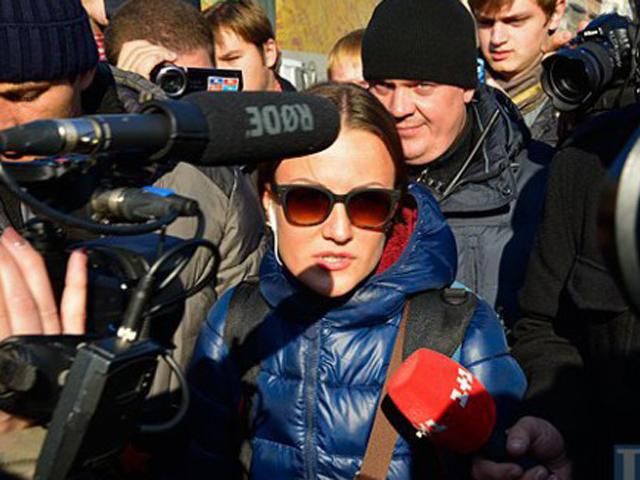 Кореспондентка LifeNews каже, що її побили українські журналісти