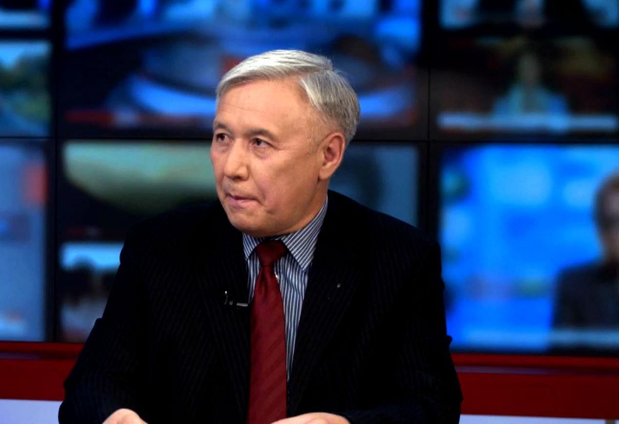 Усі українські чиновники повинні стати позапартійними, — Єхануров Усі українські чиновники повинні стати позапартійними, — Єхануров