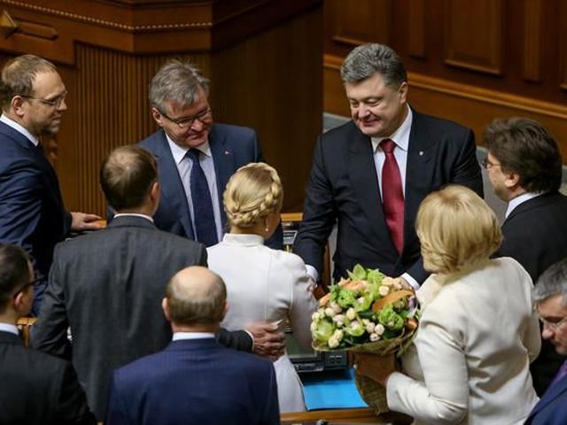 Порошенко поздравил Тимошенко (Фото)
