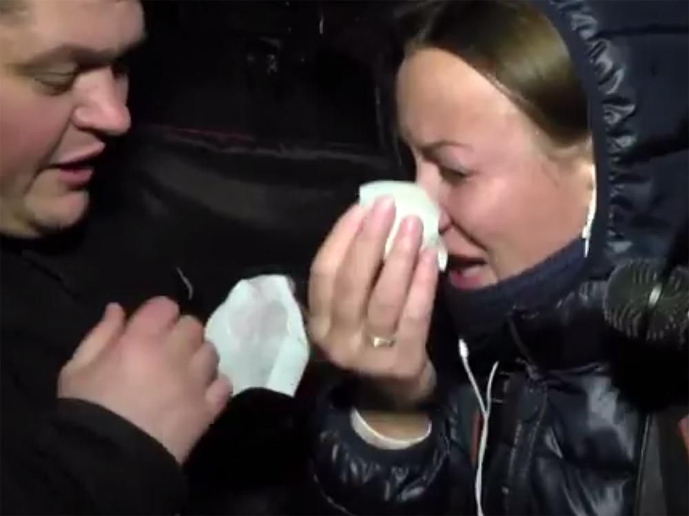 "Избиение" журналистки LifeNews в Киеве (Видео) "Избиение" журналистки LifeNews в Киеве (Видео)