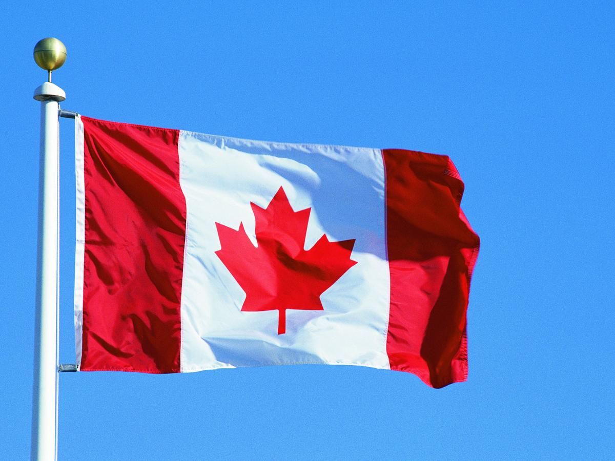 Канада завтра доставит в Украину зимнюю одежду для сил АТО Канада завтра доставит в Украину зимнюю одежду для сил АТО