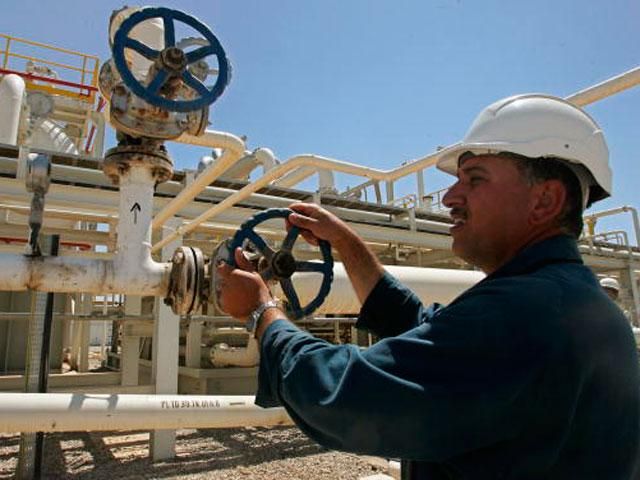 Ціна на нафту впала до рівня 2010-го року Ціна на нафту впала до рівня 2010-го року