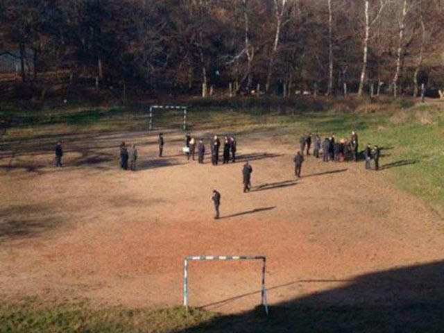 У Львові на футбольному майданчику знайшли відрізану голову У Львові на футбольному майданчику знайшли відрізану голову