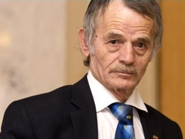 Россия подталкивает крымских татар к "добровольной" депортации, – Джемилев