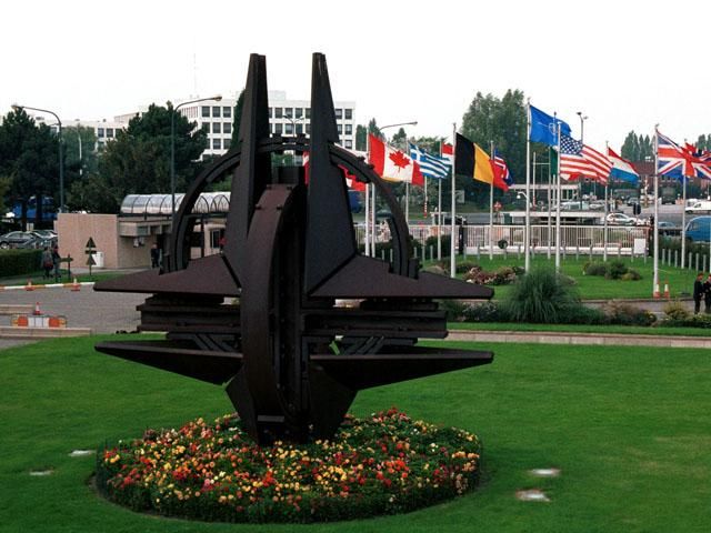 У Раді зареєстрували законопроект про вступ України в НАТО У Раді зареєстрували законопроект про вступ України в НАТО