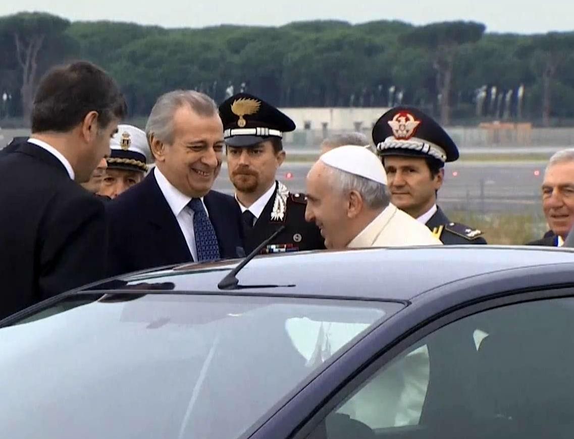 Папа Римський розпочинає візит в Туреччину