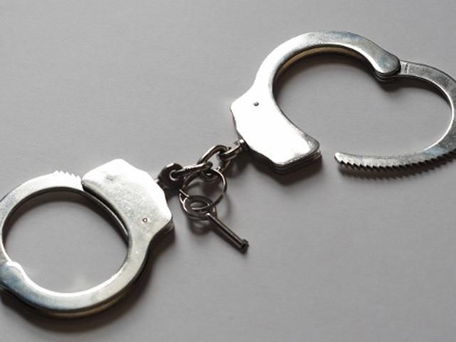 Чотирьох військовослужбовців взяли під варту через відмову їхати в зону АТО Чотирьох військовослужбовців взяли під варту через відмову їхати в зону АТО