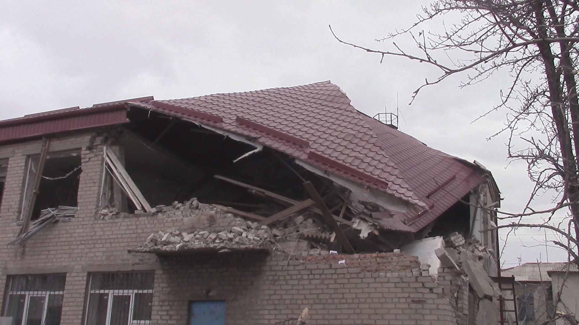 Розруха у Дебальцево – терористи обстрілюють мирних мешканців Розруха у Дебальцево – терористи обстрілюють мирних мешканців