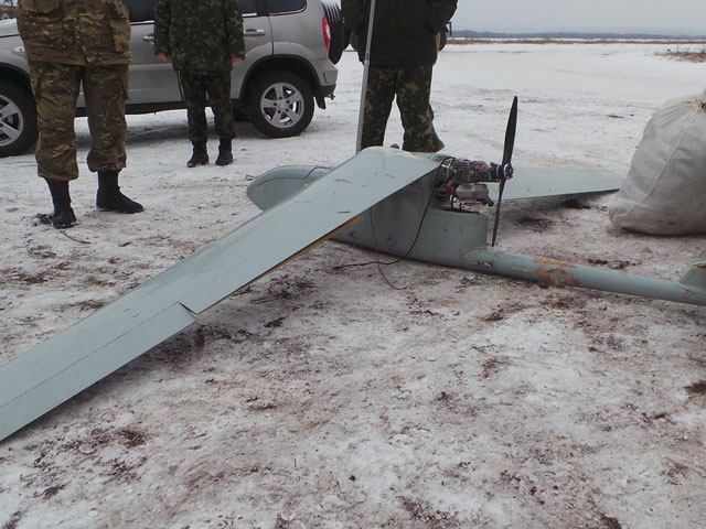 Бойцы АТО показали сбитый российский беспилотник (Фото)