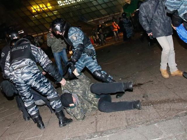 Активісти, яких минулоріч побили на Майдані, пікетуватимуть Авакова