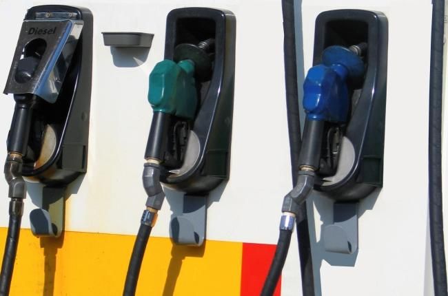 Українцям масово продають неякісний бензин замість преміального, — ЗМІ