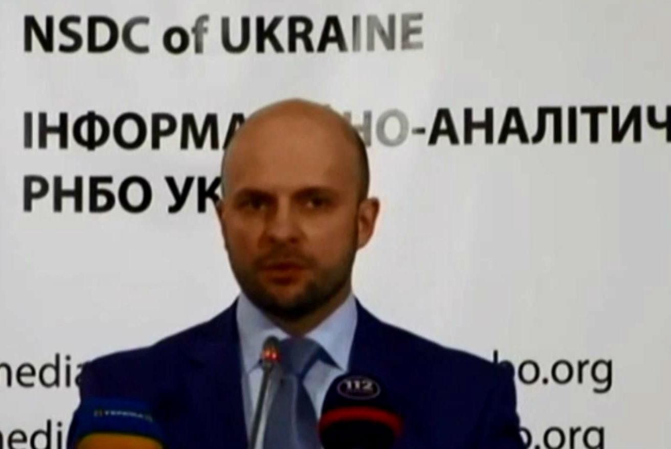 Боевики трижды обстреляли позиции военных в аэропорту, — СНБО Боевики трижды обстреляли позиции военных в аэропорту, — СНБО