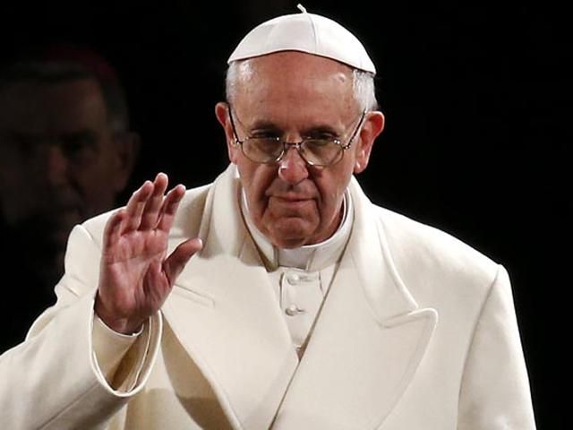 У Туреччині папа Франциск помолився з мусульманами У Туреччині папа Франциск помолився з мусульманами