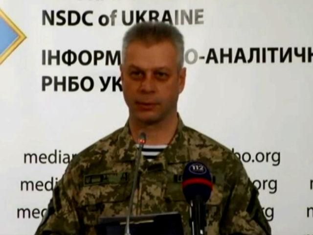 В Станице Луганской террористы обстреляли спасателей В Станице Луганской террористы обстреляли спасателей