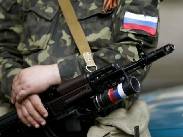 У Донецьку терористи захопили "Ощадбанк"