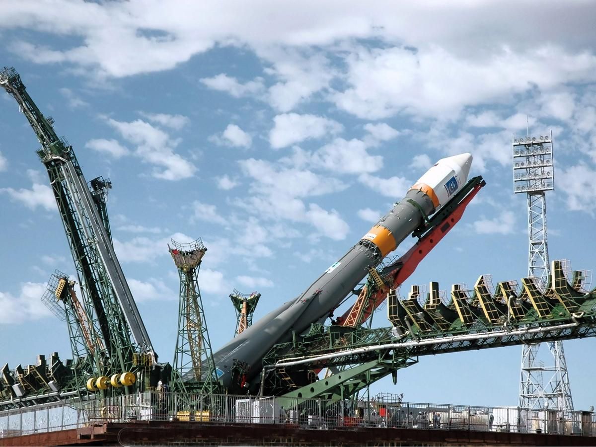 Росія призупиняє космічні проекти через обвал рубля і санкції 