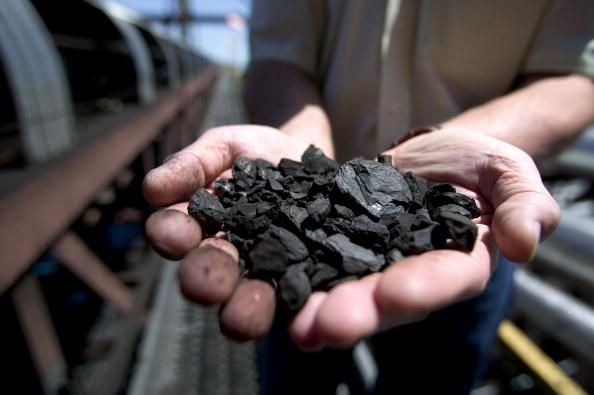 Россия частично возобновила поставки угля в Украину