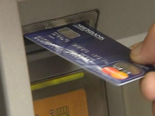 Українці активно користуються платіжними картками Українці активно користуються платіжними картками