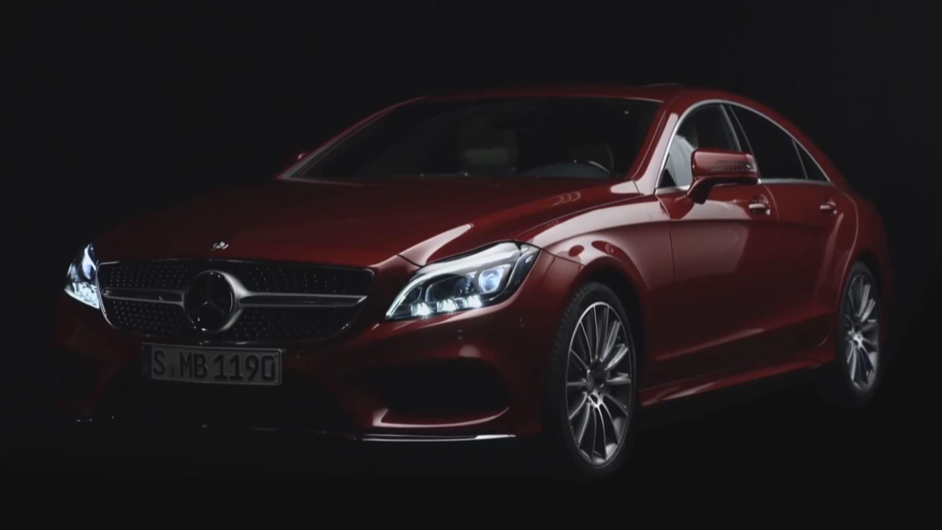 Volkswagen представив спортивний універсал, Mercedes анонсував "розумні" фари Volkswagen представив спортивний універсал, Mercedes анонсував "розумні" фари