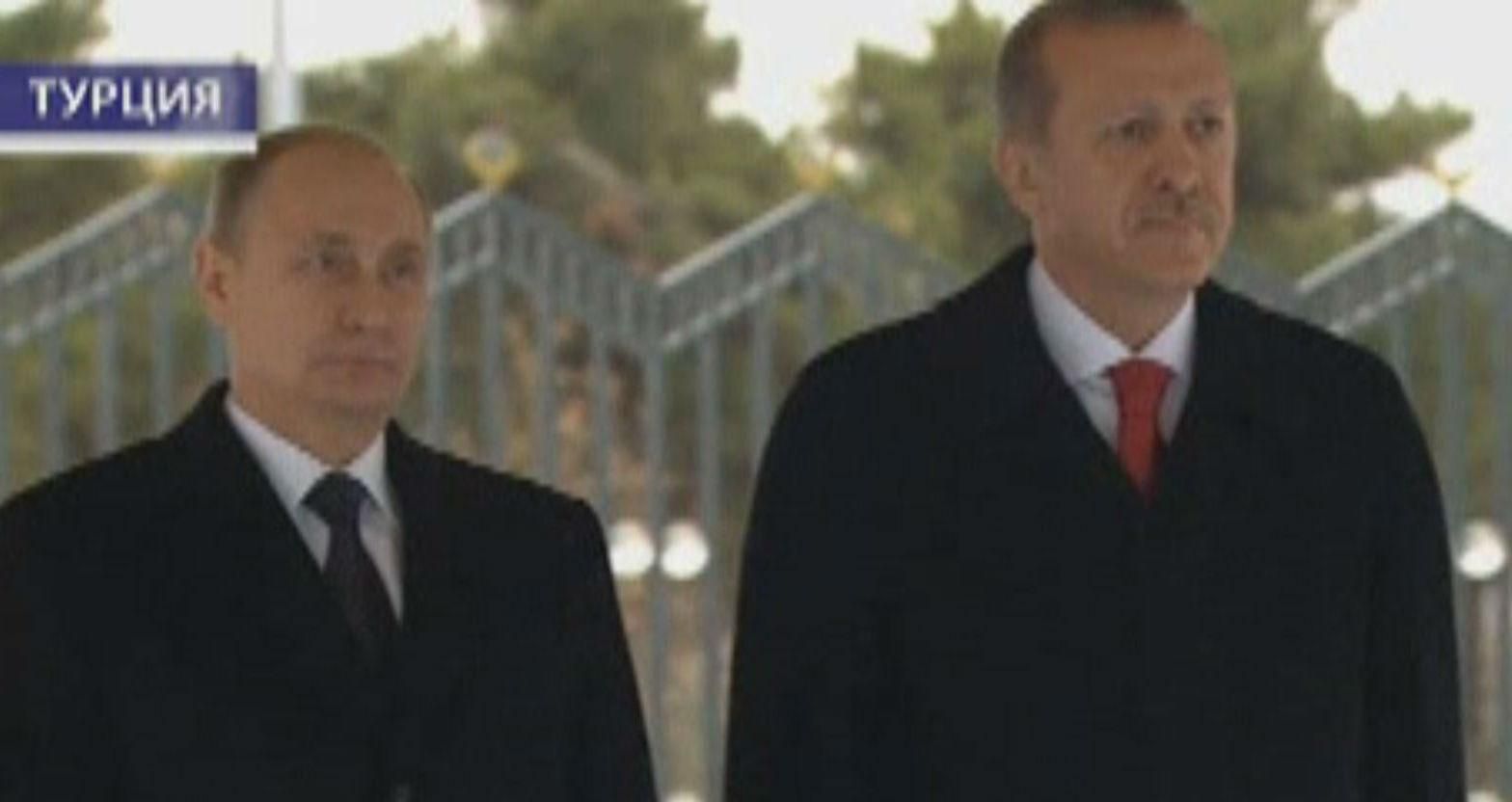 У Туреччині Путіна зустріли пікетом