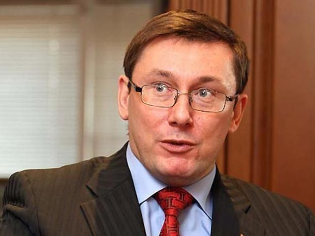 Коаліція затвердила список кандидатів на посади міністрів і передає його Яценюку