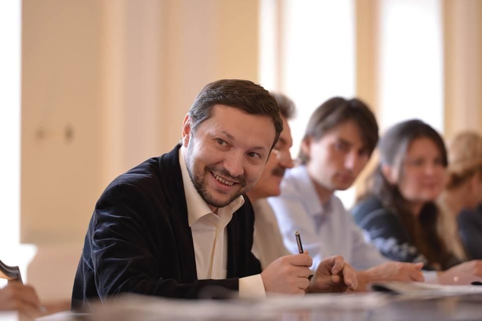 Яценюк ожидает от Стеця революции в информационной политике Яценюк ожидает от Стеця революции в информационной политике