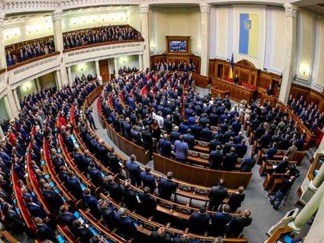 В парламент придет девять новых депутатов (Список)