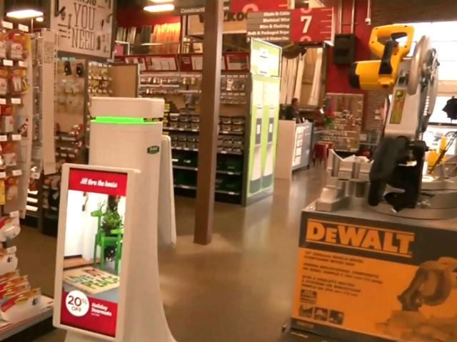 В супермаркетах США покупцеві допомагатимуть роботи