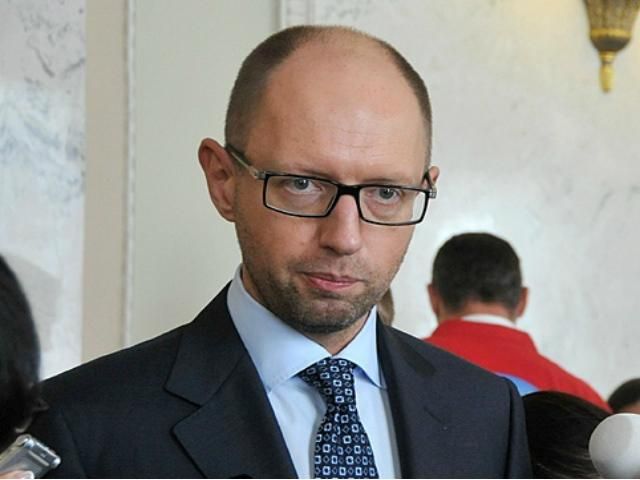 Складна ситуація у секторі безпеки, — Яценюк Складна ситуація у секторі безпеки, — Яценюк