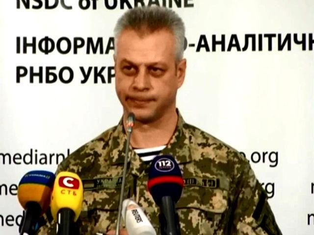 Терористи не полишають спроб взяти штурмом донецький аеропорт Терористи не полишають спроб взяти штурмом донецький аеропорт