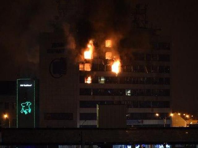 Российские правоохранители заблокировали в школе в центре Грозного повстанцев Российские правоохранители заблокировали в школе в центре Грозного повстанцев