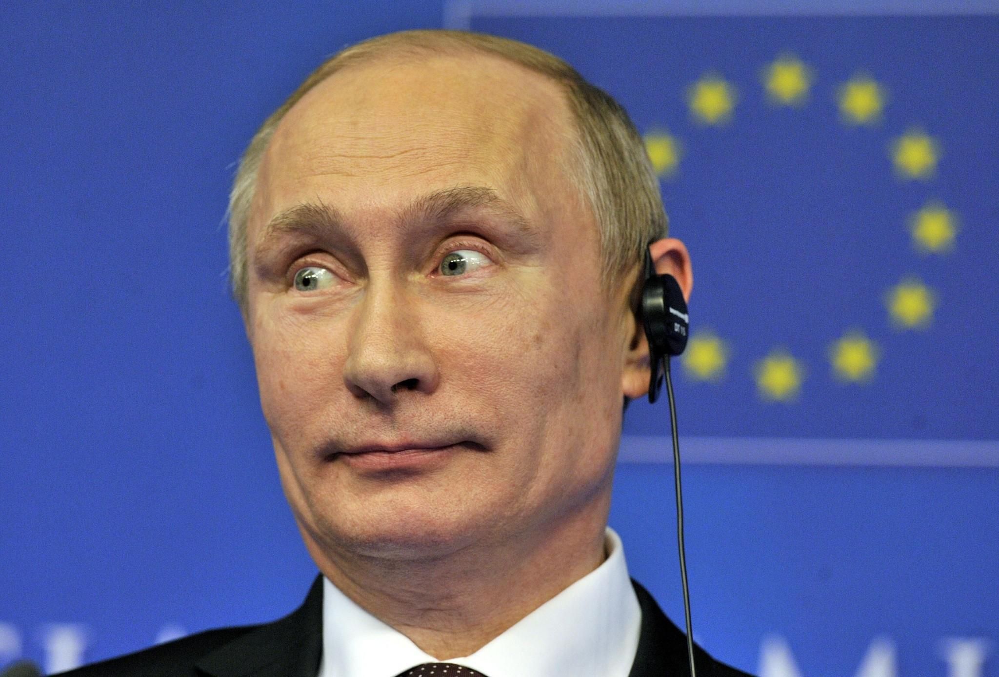 Глупые политики. Фото лица Путина.