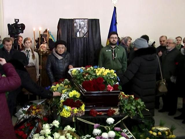 В столице попрощались со Сверстюком В столице попрощались со Сверстюком