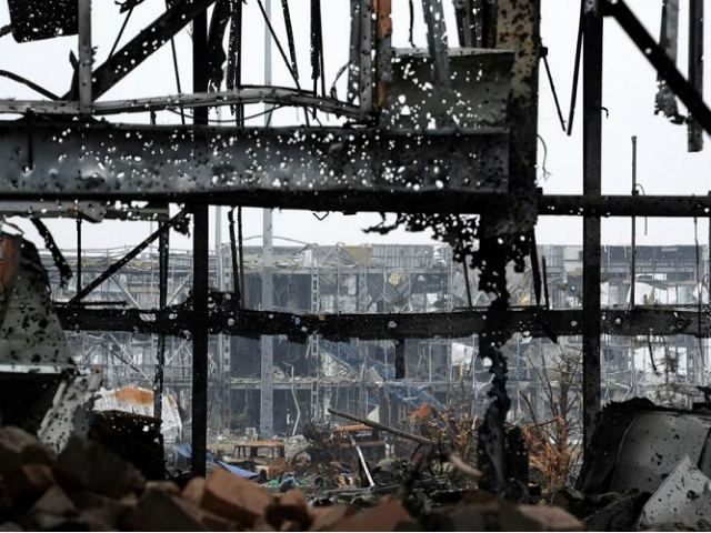 Боевики сегодня 8 раз атаковали донецкий аэропорт Боевики сегодня 8 раз атаковали донецкий аэропорт