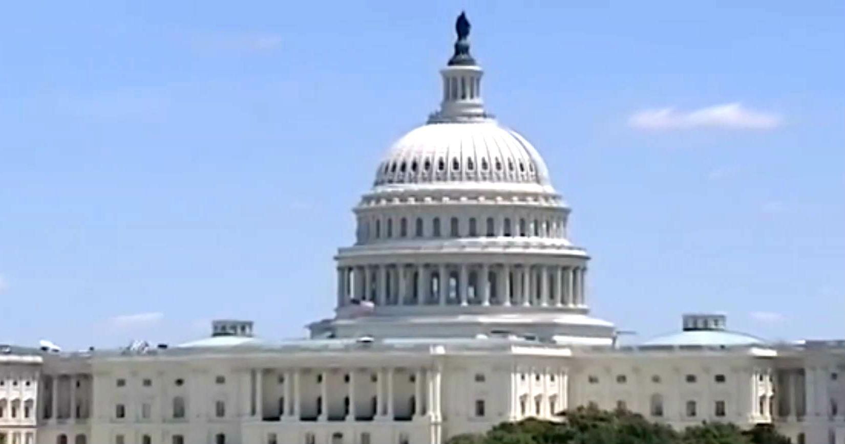 Голос Америки. Палата представителей приняла резолюцию по всесторонней поддержке Украины Голос Америки. Палата представителей приняла резолюцию по всесторонней поддержке Украины