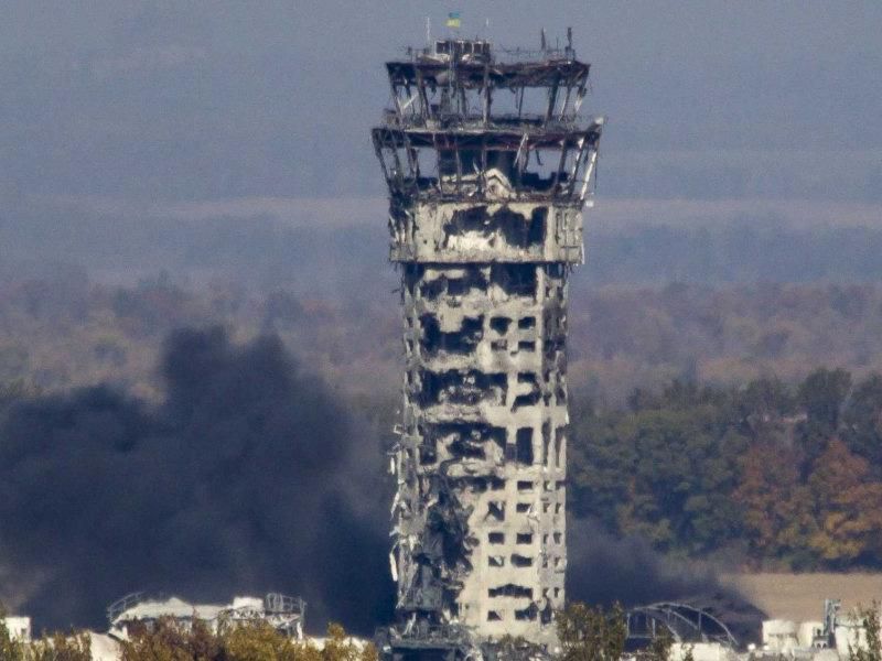 Украинские военные не намерены оставлять донецкий аэропорт, — Полторак Украинские военные не намерены оставлять донецкий аэропорт, — Полторак