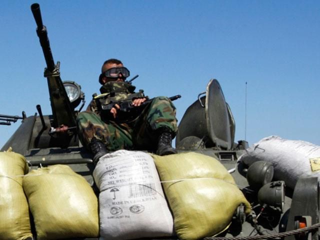 Боевики 45 раз обстреляли наши позиции, используя "гумконвой", — АТО Боевики 45 раз обстреляли наши позиции, используя "гумконвой", — АТО