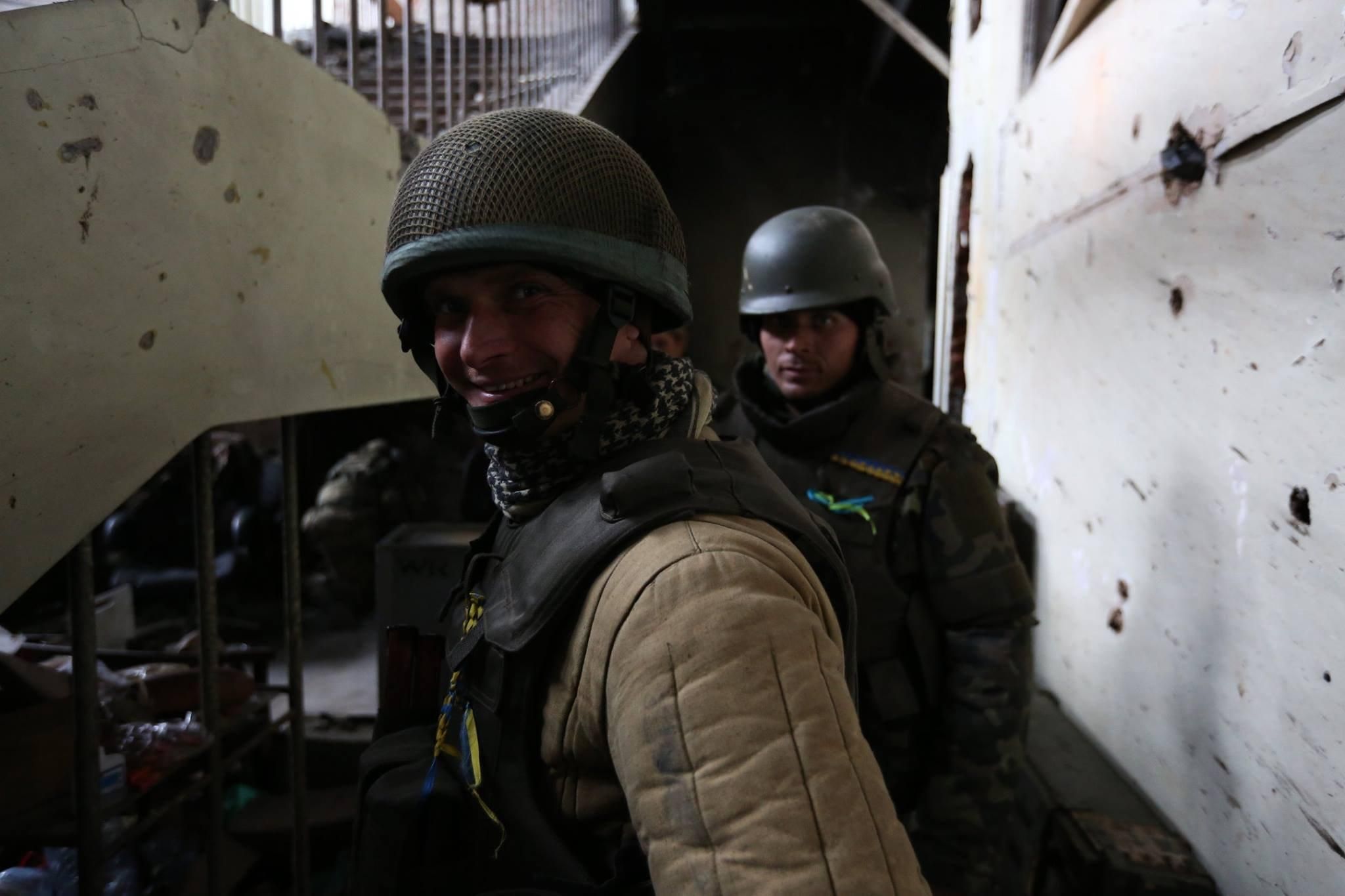 Телеканал "24" и Океан Эльзы поздравили украинских героев Телеканал "24" и Океан Эльзы поздравили украинских героев