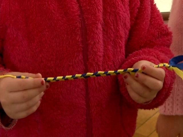 Воспитанники детсада приготовили бойцам АТО подарки на Николая Воспитанники детсада приготовили бойцам АТО подарки на Николая