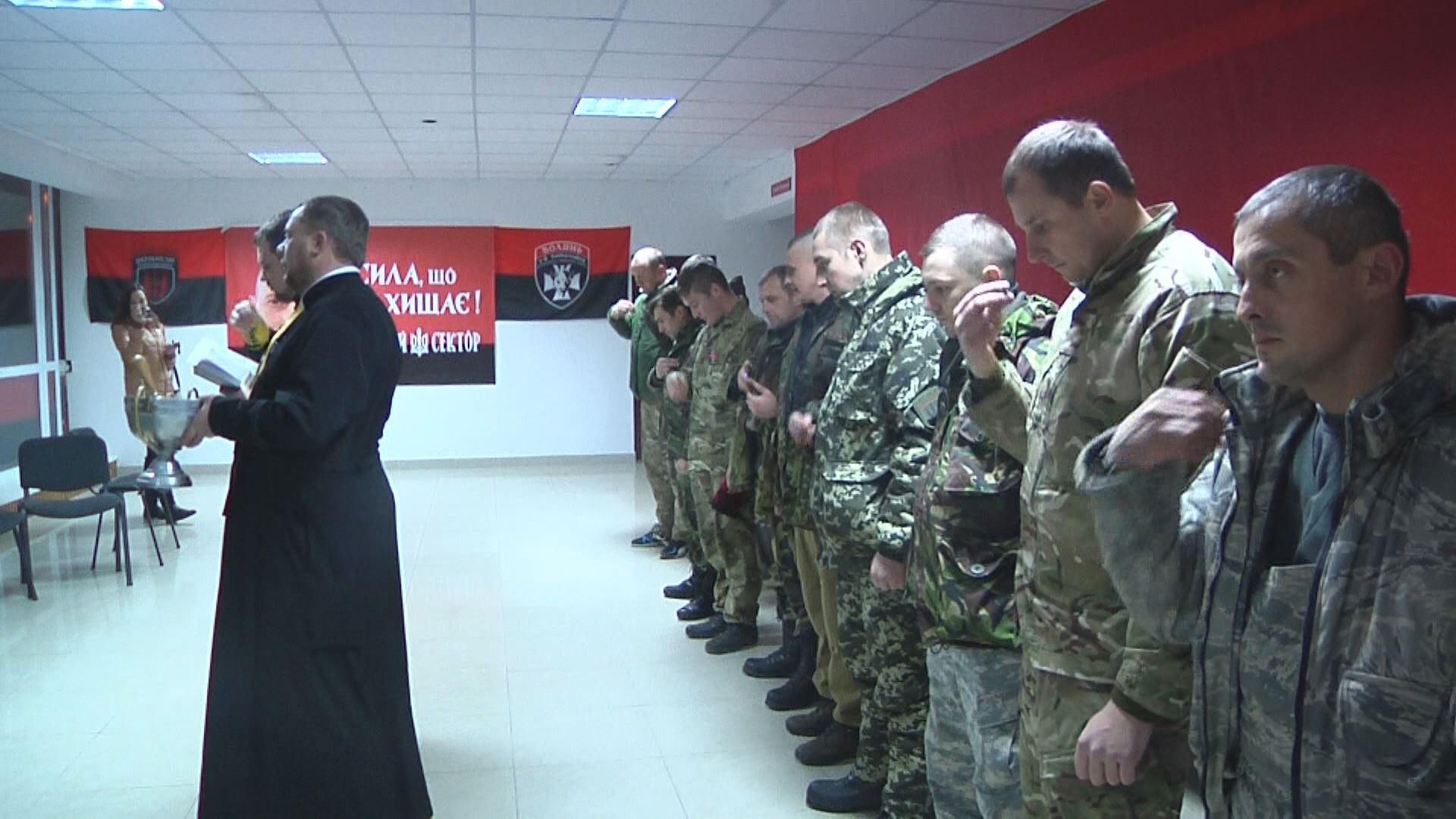 10 "кіборгів" ДУК повертаються боронити Донецький аеропорт