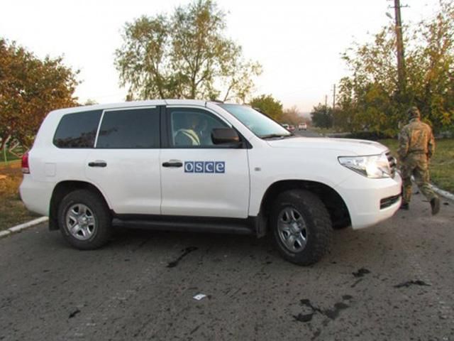 У район Донецька ввійшло 100 зелених вантажівок, — ОБСЄ У район Донецька ввійшло 100 зелених вантажівок, — ОБСЄ