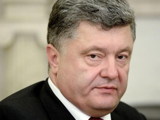 Порошенко очікує на проведення засідання тристоронньої контактної групи до 9 грудня Порошенко очікує на проведення засідання тристоронньої контактної групи до 9 грудня