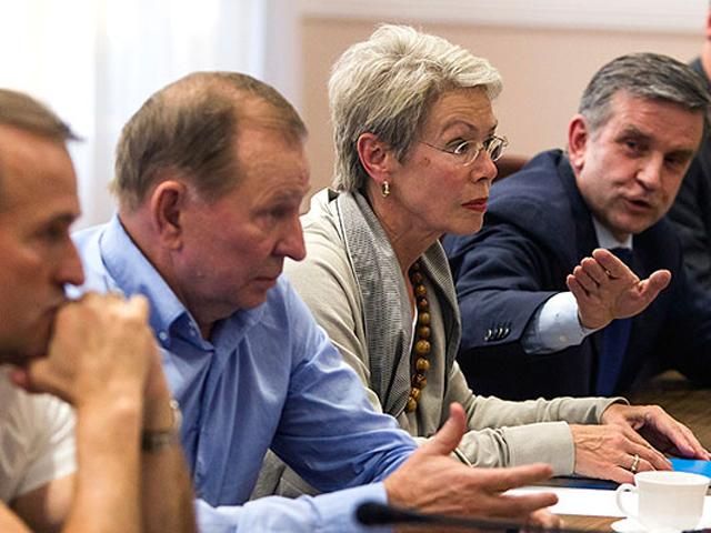 Встреча в Минске состоится на этой неделе, но не 9 декабря, — источник Встреча в Минске состоится на этой неделе, но не 9 декабря, — источник