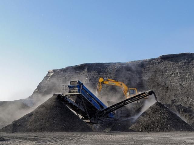 Правоохоронці виявили осіб, які завезли в Україну неякісне вугілля з ПАР Правоохоронці виявили осіб, які завезли в Україну неякісне вугілля з ПАР