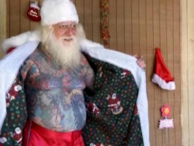 У Бразилії живе унікальний татуйований Санта-Клаус У Бразилії живе унікальний татуйований Санта-Клаус