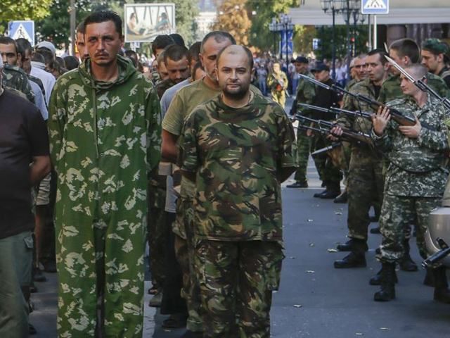 Україна готова мінятися полоненими за принципом "всіх на всіх" Україна готова мінятися полоненими за принципом "всіх на всіх"