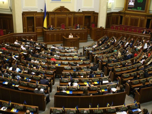 У Порошенка хочуть посилити покарання "за непокору" У Порошенка хочуть посилити покарання "за непокору"