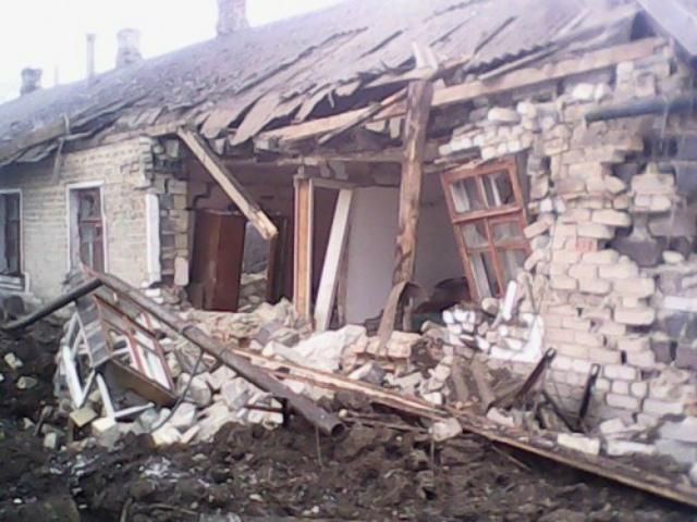 Попасна після обстрілів (Фото) Попасна після обстрілів (Фото)