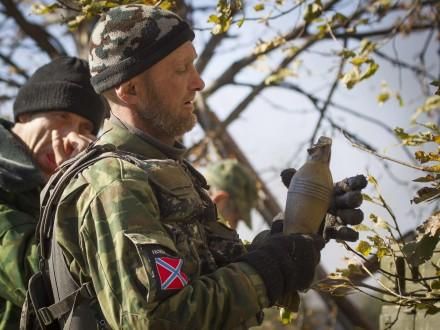 Бойовики обстріляли Станицю Луганську з мінометів та важкої артилерії 